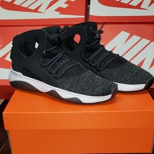 Nike Air Flight Huarache Run Ultra   (1031)